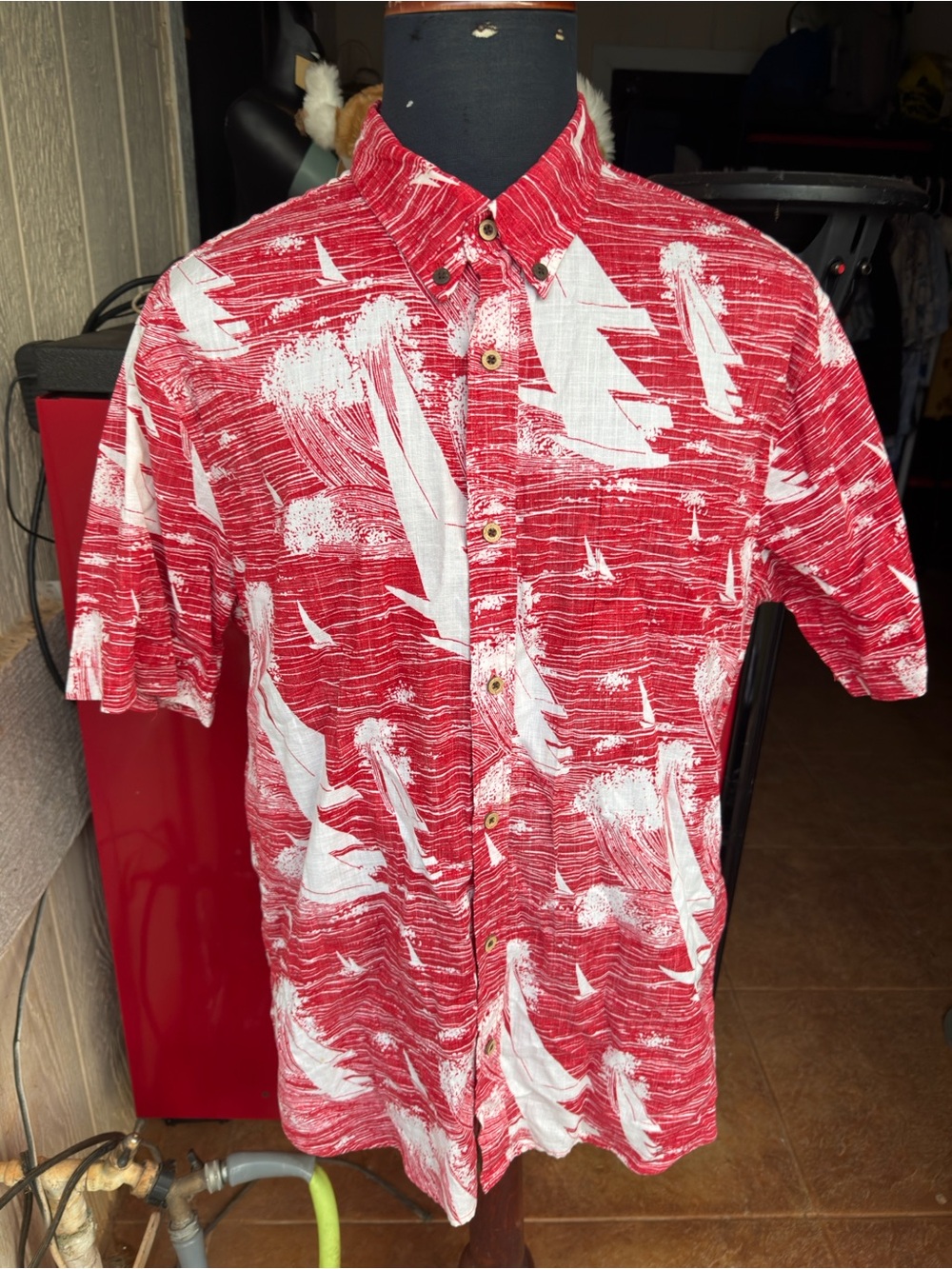 PreOwned Reyn Spooner Tailored Hawaiian Print Red Full Button Men's Large